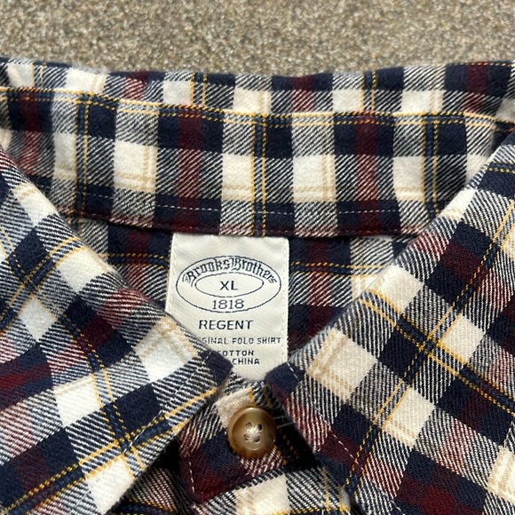 Brooks Brothers XL EUC. Smoke Free - Picture 2 of 5